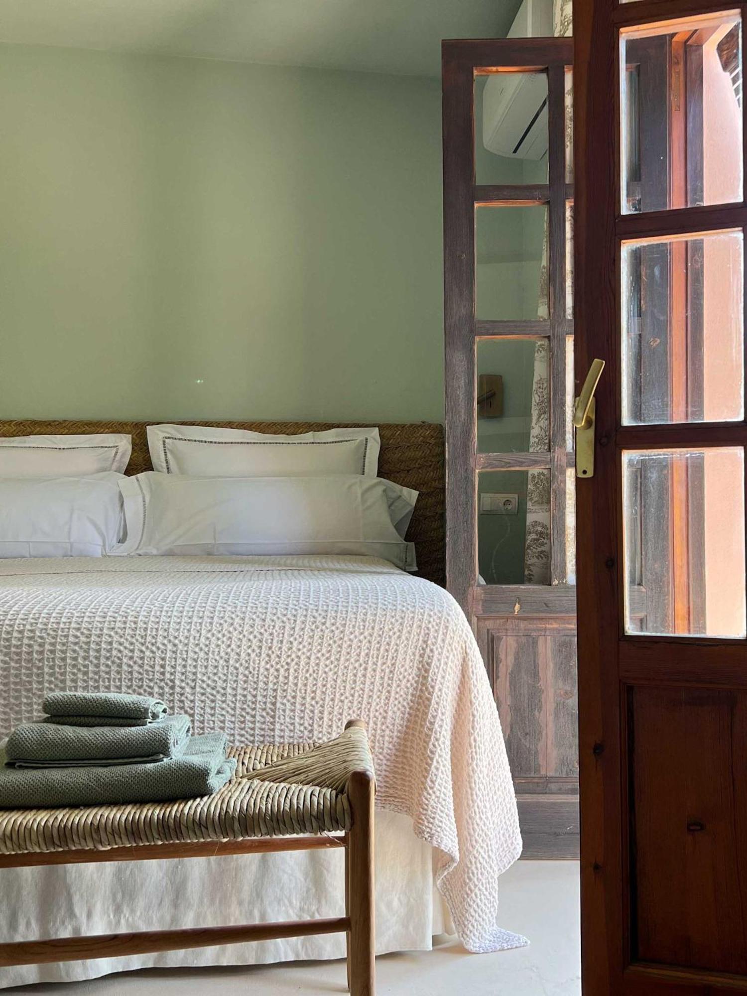 Gare Du Nord Bed & Breakfast Sant Joan De Labritja